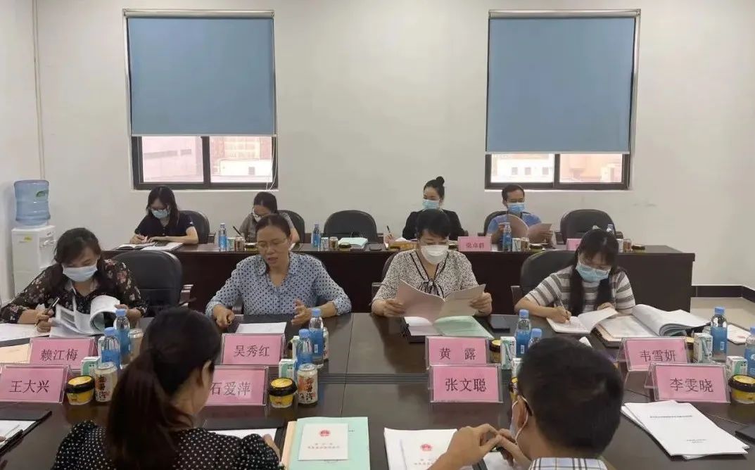 南寧市民族宗教事務(wù)委員會黨組書記、主任吳秀紅到皇氏乳業(yè)調(diào)研民族團(tuán)結(jié)創(chuàng)建工作